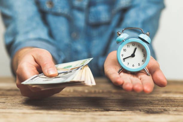 Work hours calculator to calculate total working hours from start and end times